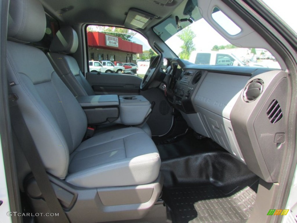 2014 F350 Super Duty XL Regular Cab 4x4 Flat Bed - Oxford White / Steel photo #13