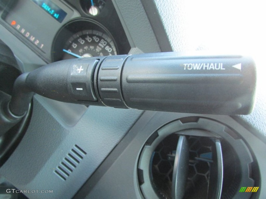 2014 F350 Super Duty XL Regular Cab 4x4 Flat Bed - Oxford White / Steel photo #25