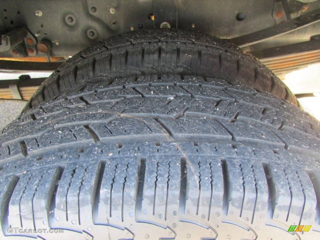 2014 F350 Super Duty XL Regular Cab 4x4 Flat Bed - Oxford White / Steel photo #34