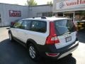 Ice White - XC70 AWD Photo No. 2