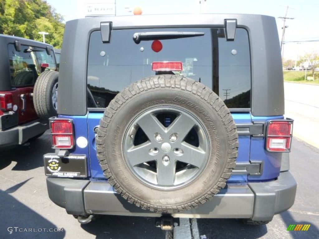 2010 Wrangler Unlimited Mountain Edition 4x4 - Surf Blue Pearl / Dark Slate Gray/Medium Slate Gray photo #3