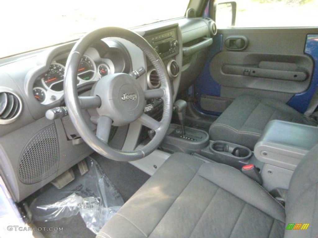 2010 Wrangler Unlimited Mountain Edition 4x4 - Surf Blue Pearl / Dark Slate Gray/Medium Slate Gray photo #16