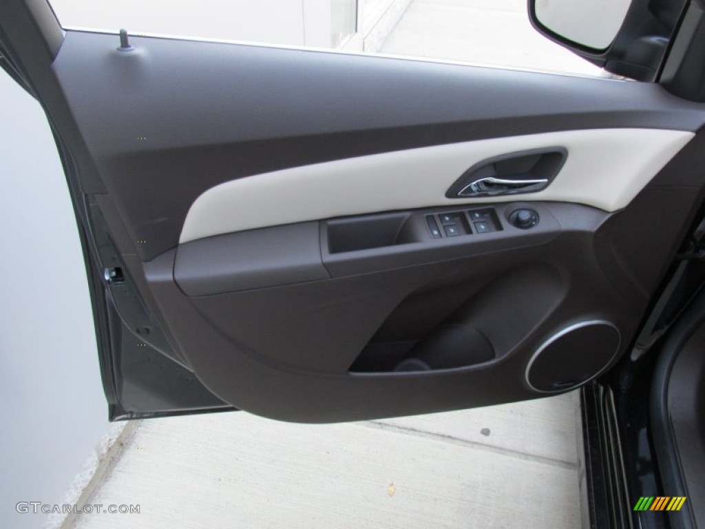 2014 Cruze LTZ - Black Granite Metallic / Jet Black/Brick photo #10