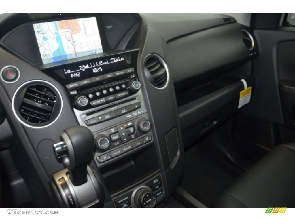2015 Pilot Touring - Crystal Black Pearl / Black photo #12