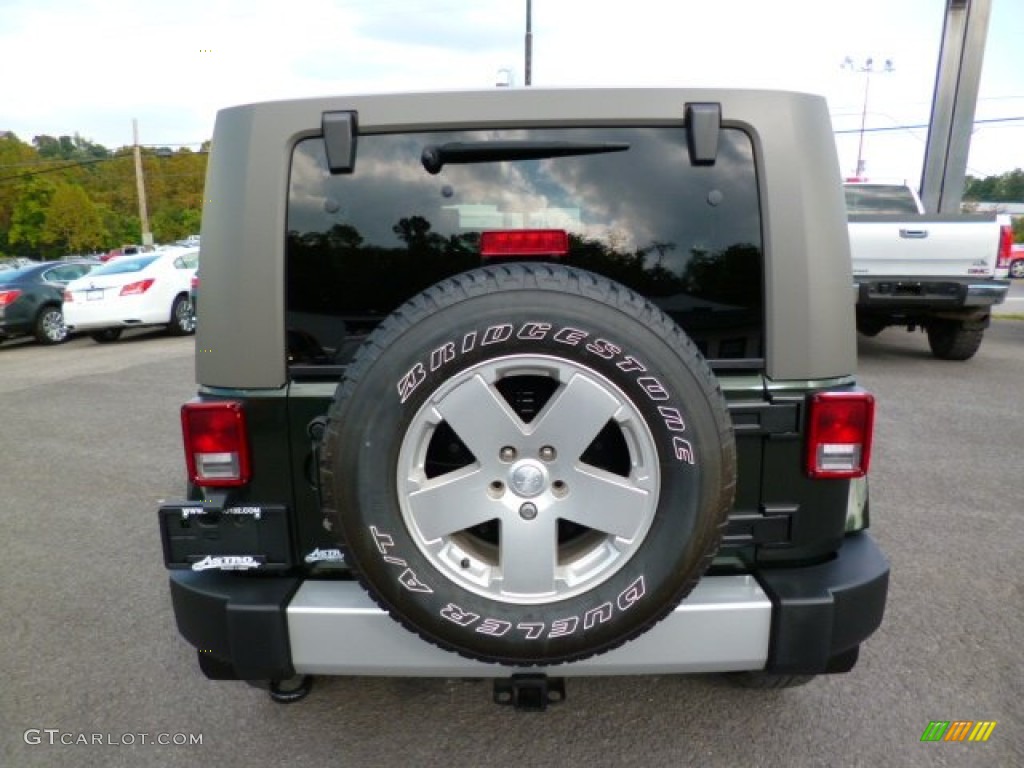 2010 Wrangler Unlimited Sahara 4x4 - Natural Green Pearl / Dark Khaki/Medium Khaki photo #6