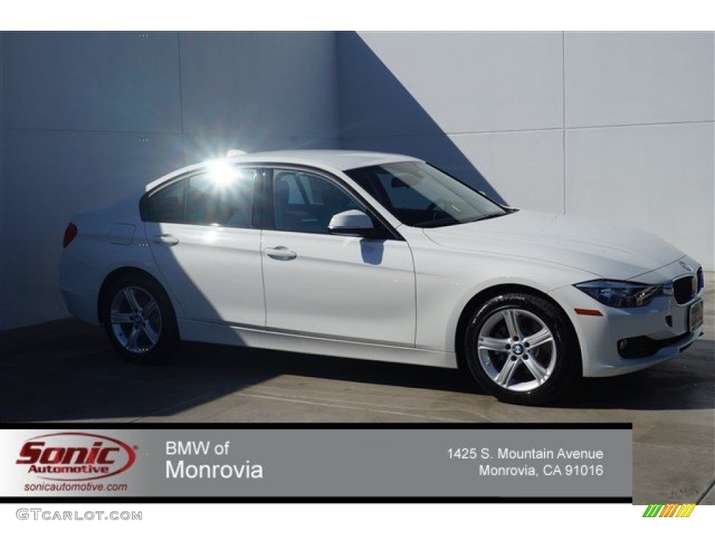 2015 3 Series 328i Sedan - Alpine White / Black photo #1