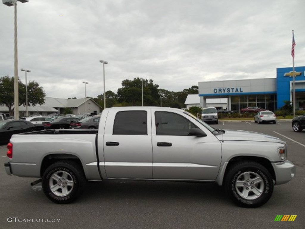 2010 Dakota Big Horn Crew Cab - Bright Silver Metallic / Dark Slate Gray/Medium Slate Gray photo #9