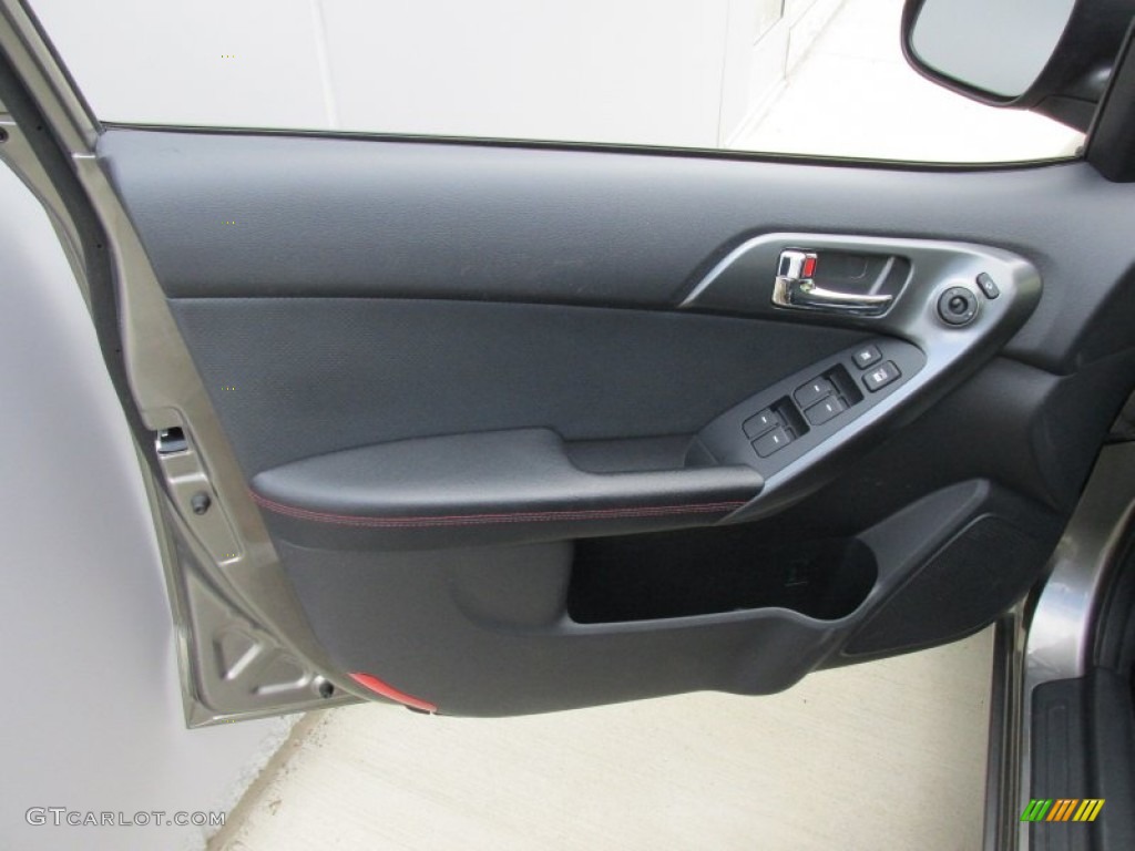 2013 Forte SX - Titanium / Black photo #16