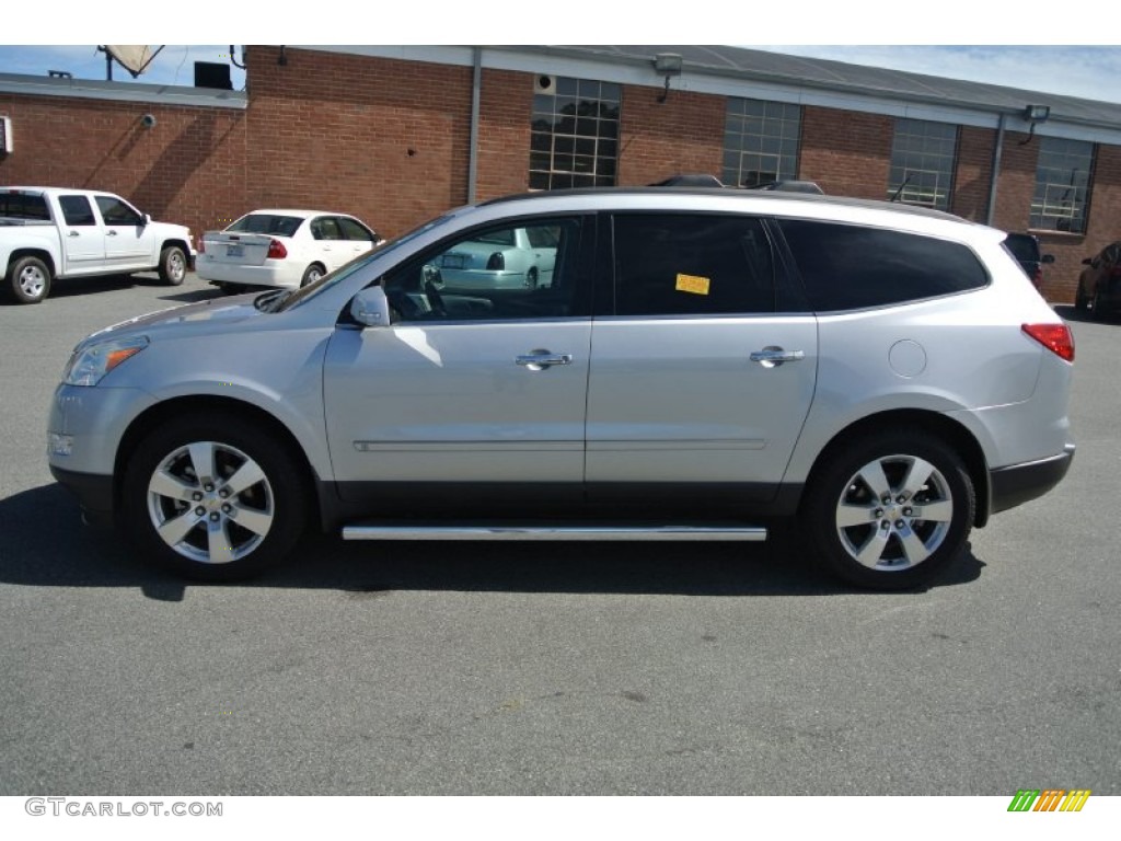 2009 Traverse LTZ - Silver Ice Metallic / Light Gray/Ebony photo #3