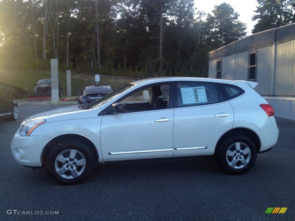 2011 Rogue S AWD - Pearl White / Black photo #19