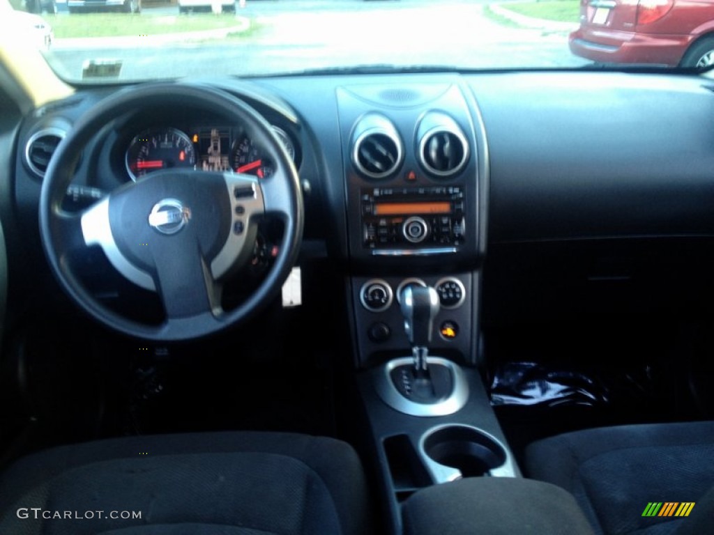 2011 Rogue S AWD - Pearl White / Black photo #22