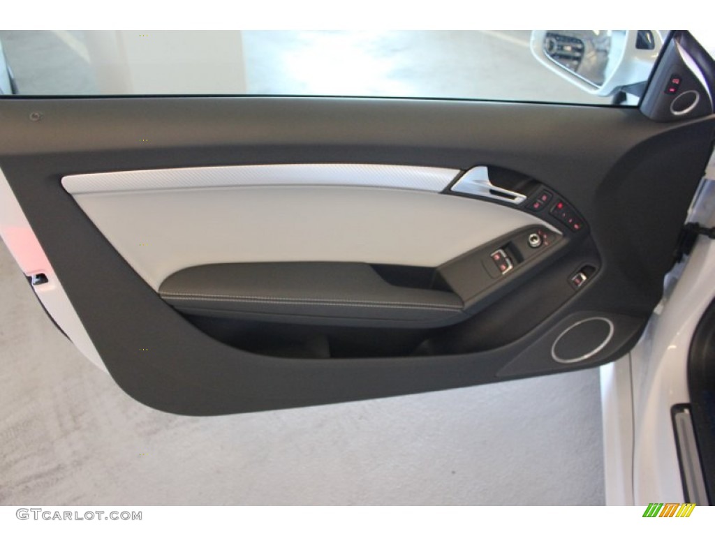 2015 Audi RS 5 Coupe quattro Lunar Silver/Rock Gray Piping Door Panel Photo #97511982