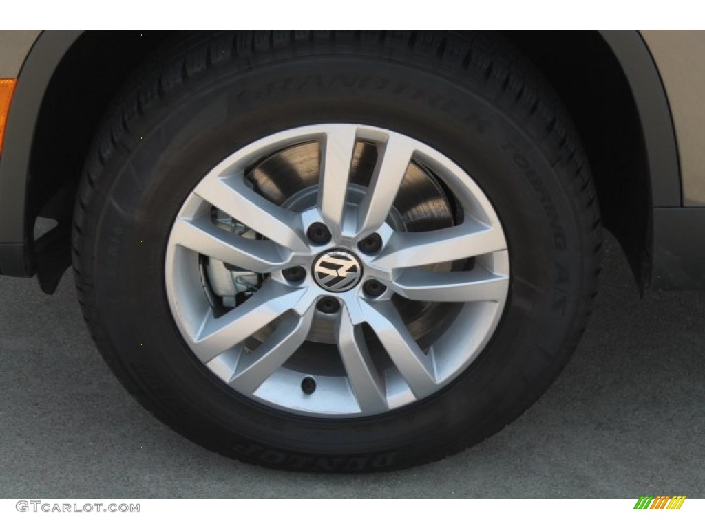 2015 Volkswagen Tiguan S Wheel Photos