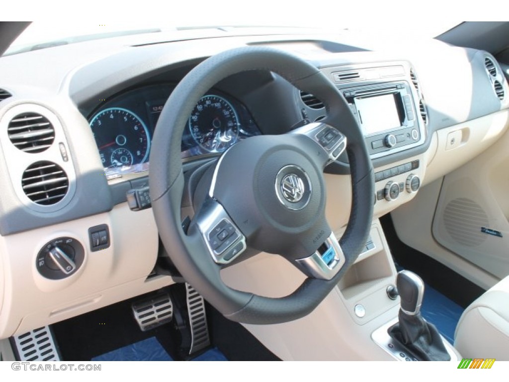 Sandstone Interior 2015 Volkswagen Tiguan R-Line Photo #97520451
