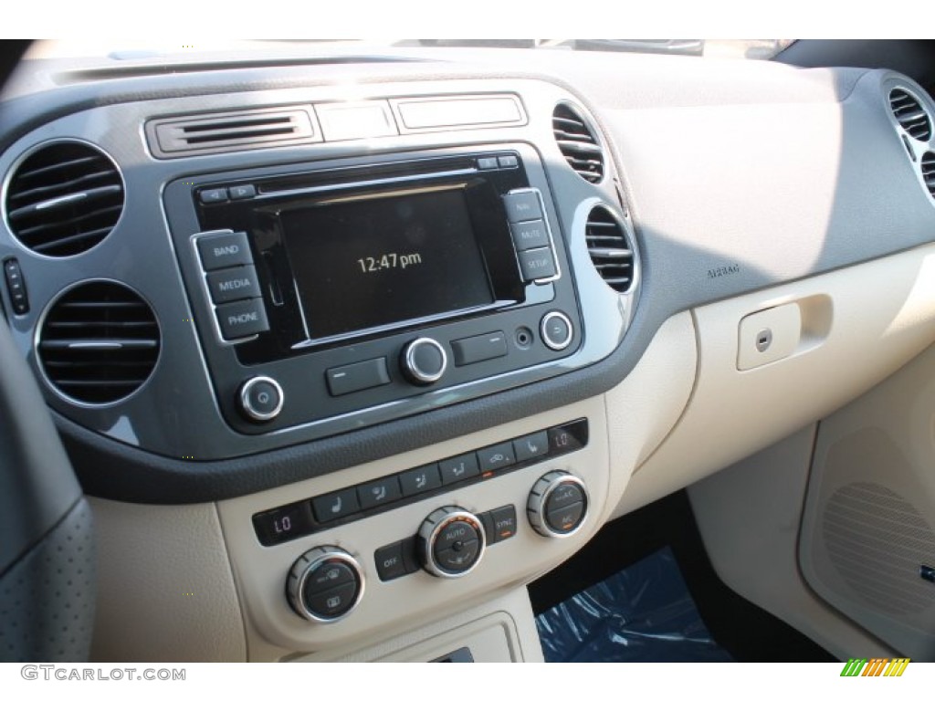2015 Volkswagen Tiguan R-Line Controls Photo #97520460