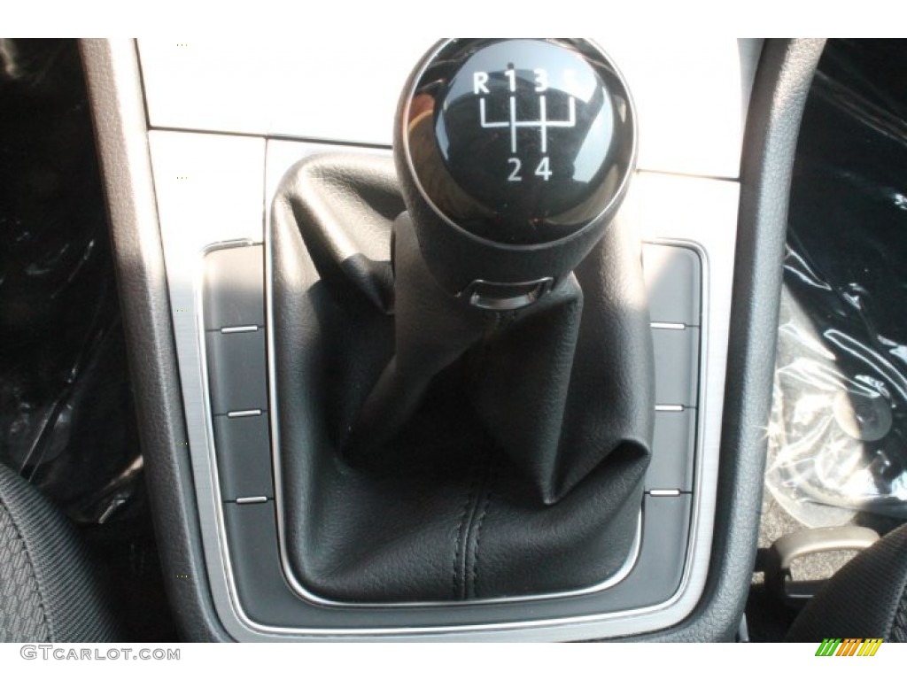 2015 Volkswagen Golf 2-Door 1.8T Launch Edition Transmission Photos