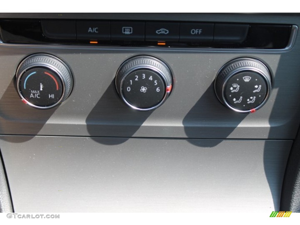 2015 Volkswagen Golf 2-Door 1.8T Launch Edition Controls Photo #97520715
