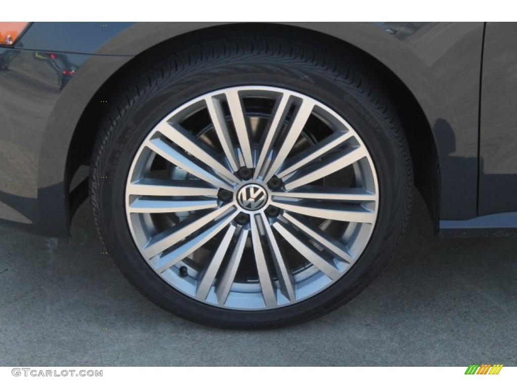 2015 Volkswagen Passat Sport Sedan Wheel Photo #97521387