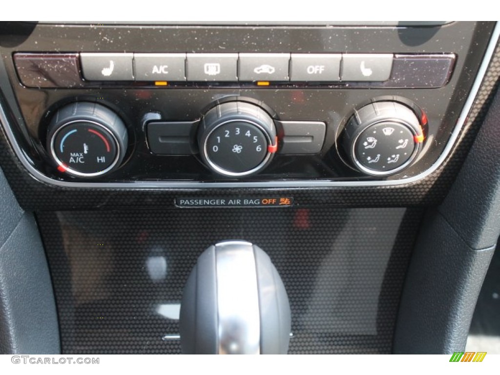 2015 Volkswagen Passat Sport Sedan Controls Photo #97521450