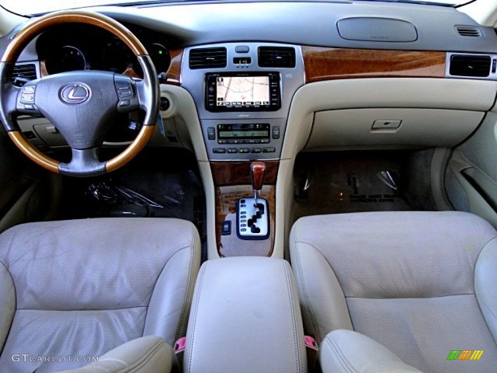 2005 Lexus ES 330 Cashmere Dashboard Photo #97532888