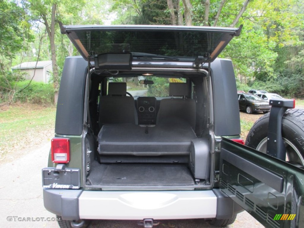 2009 Wrangler Sahara 4x4 - Jeep Green Metallic / Dark Slate Gray/Medium Slate Gray photo #17