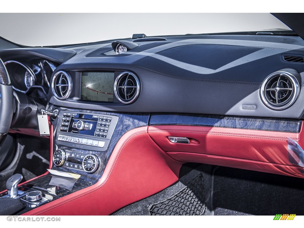 2015 Mercedes-Benz SL 550 Roadster Bengal Red/Black Dashboard Photo #97539653
