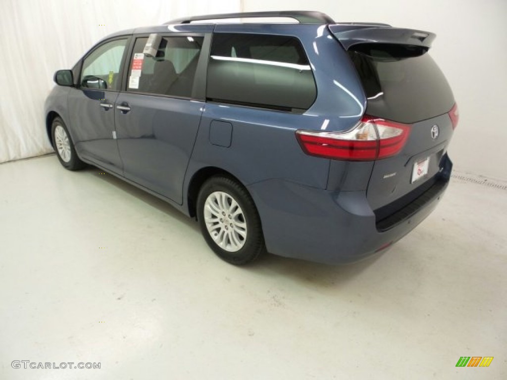 2015 Sienna XLE - Shoreline Blue Pearl / Ash photo #31