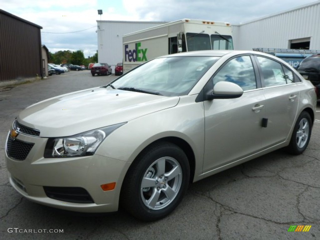 2014 Cruze LT - Champagne Silver Metallic / Medium Titanium photo #1