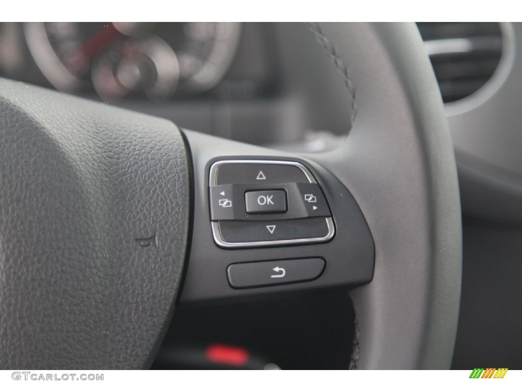 2015 Tiguan S - Pure White / Charcoal photo #17