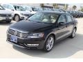 Black - Passat SE Sedan Photo No. 3