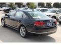 Black - Passat SE Sedan Photo No. 6