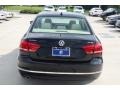Black - Passat SE Sedan Photo No. 7
