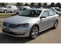 Reflex Silver Metallic - Passat SE Sedan Photo No. 3