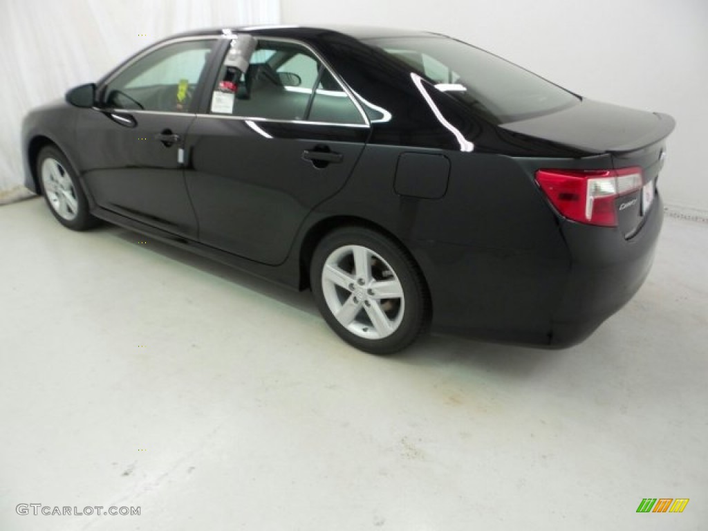 2014 Camry SE - Attitude Black Metallic / Black/Ash photo #27