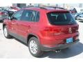 Wild Cherry Metallic - Tiguan SE Photo No. 6