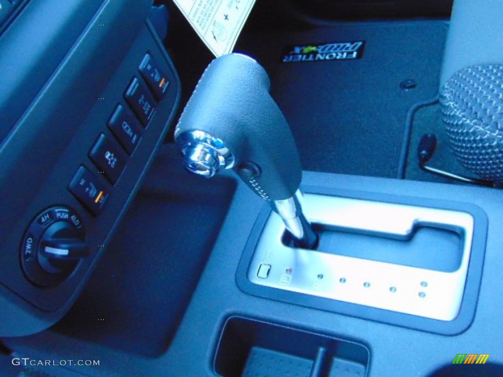 2015 Nissan Frontier Pro-4X Crew Cab 4x4 Transmission Photos