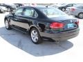 Black - Passat SE Sedan Photo No. 6
