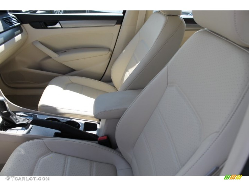 Cornsilk Beige Interior 2015 Volkswagen Passat SE Sedan Photo #97554608