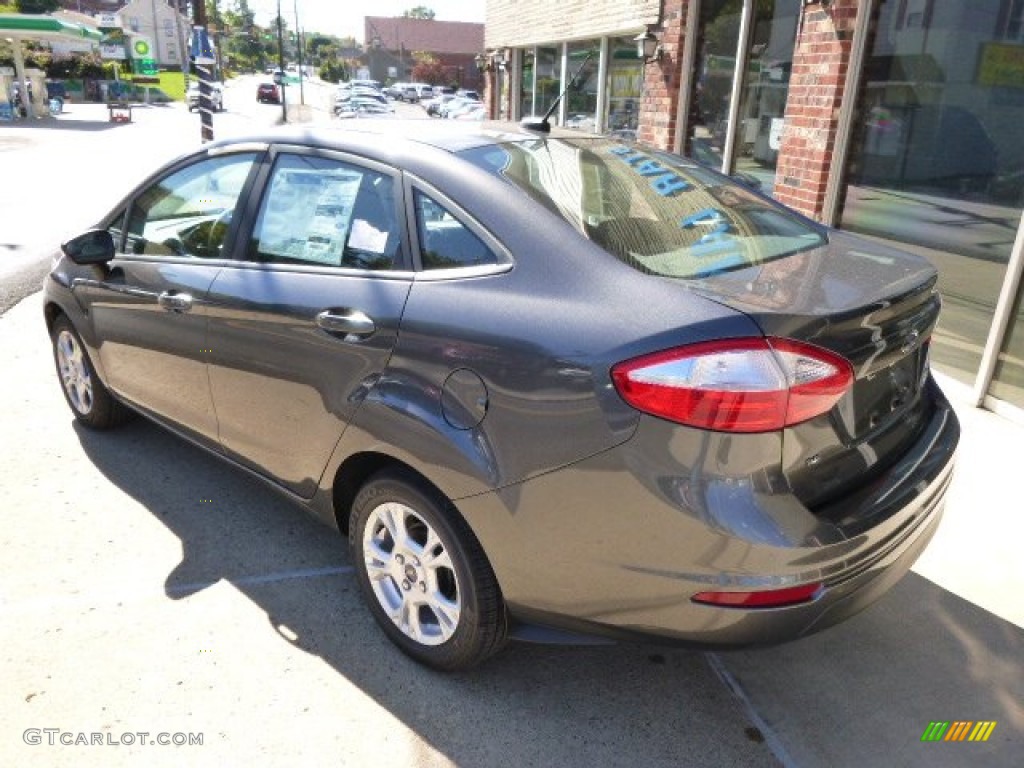 2015 Fiesta SE Sedan - Magnetic Metallic / Charcoal Black photo #7