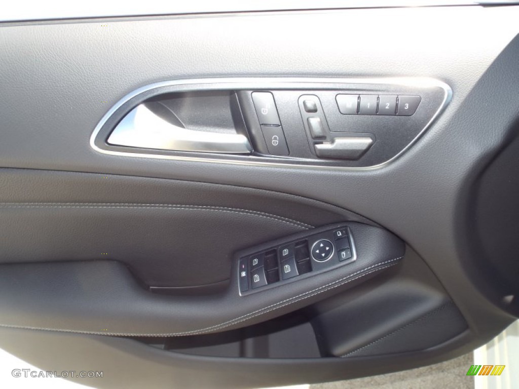 2014 Mercedes-Benz B Electric Drive Black Door Panel Photo #97563520