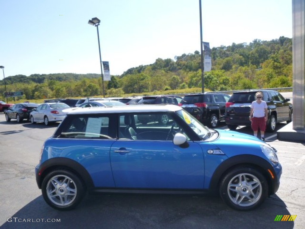 2007 Cooper S Hardtop - Laser Blue Metallic / Carbon Black/Carbon Black photo #4