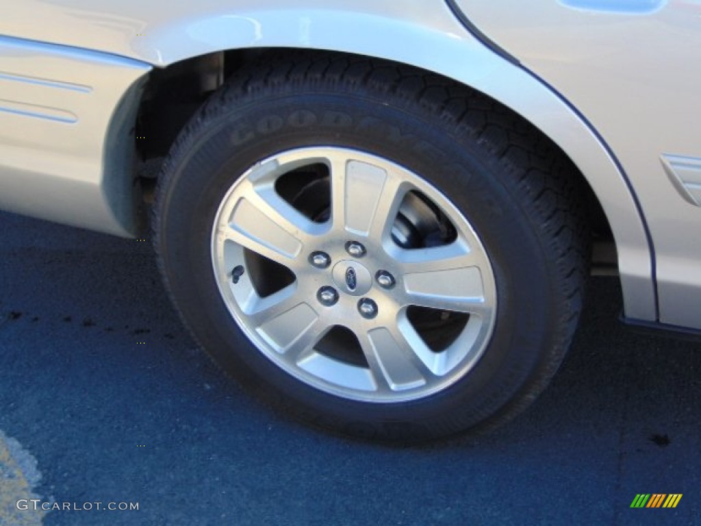 2011 Crown Victoria LX - Silver Birch Metallic / Medium Light Stone photo #3