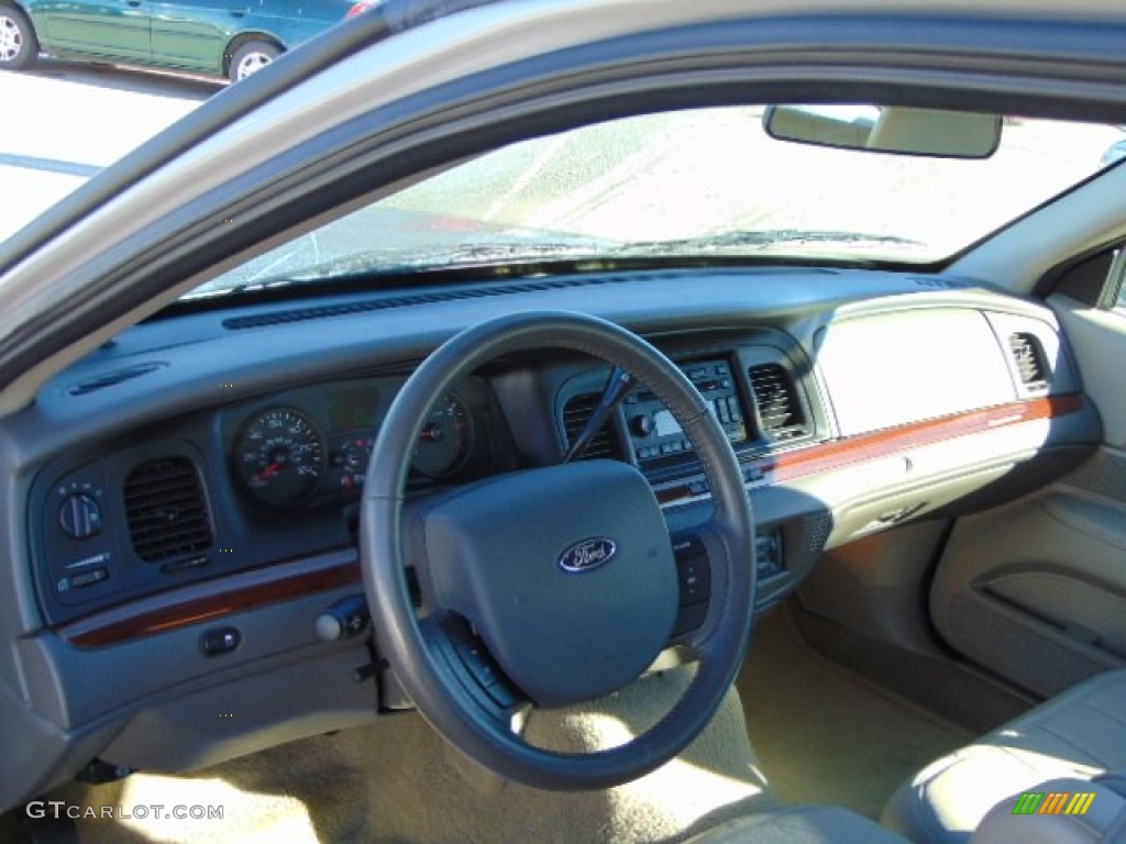 2011 Crown Victoria LX - Silver Birch Metallic / Medium Light Stone photo #12