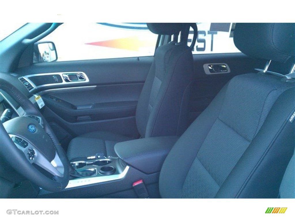 2015 Explorer XLT - Oxford White / Charcoal Black photo #26