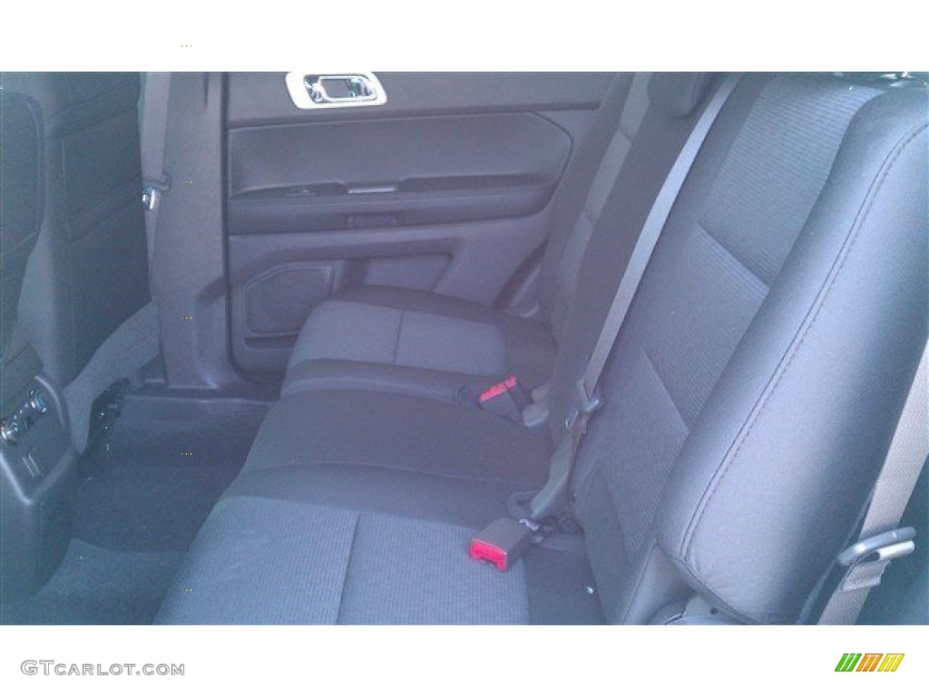 2015 Explorer XLT - Oxford White / Charcoal Black photo #44