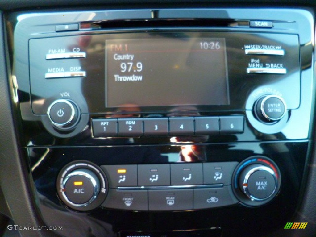 2014 Nissan Rogue S Audio System Photo #97573801