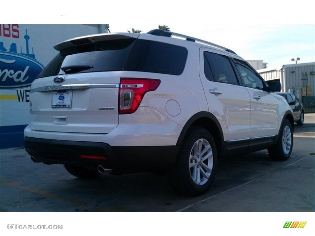 2015 Explorer XLT - White Platinum / Charcoal Black photo #11