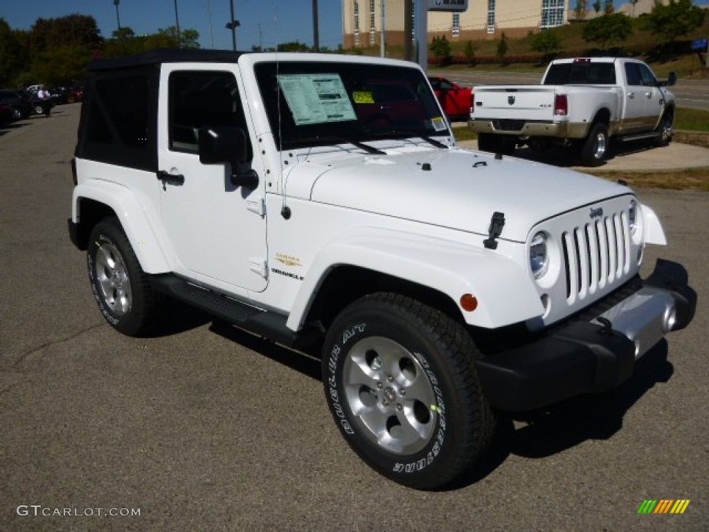 2015 Wrangler Sahara 4x4 - Bright White / Black photo #4