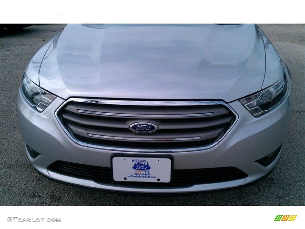 2015 Taurus SEL - Ingot Silver Metallic / Charcoal Black photo #3
