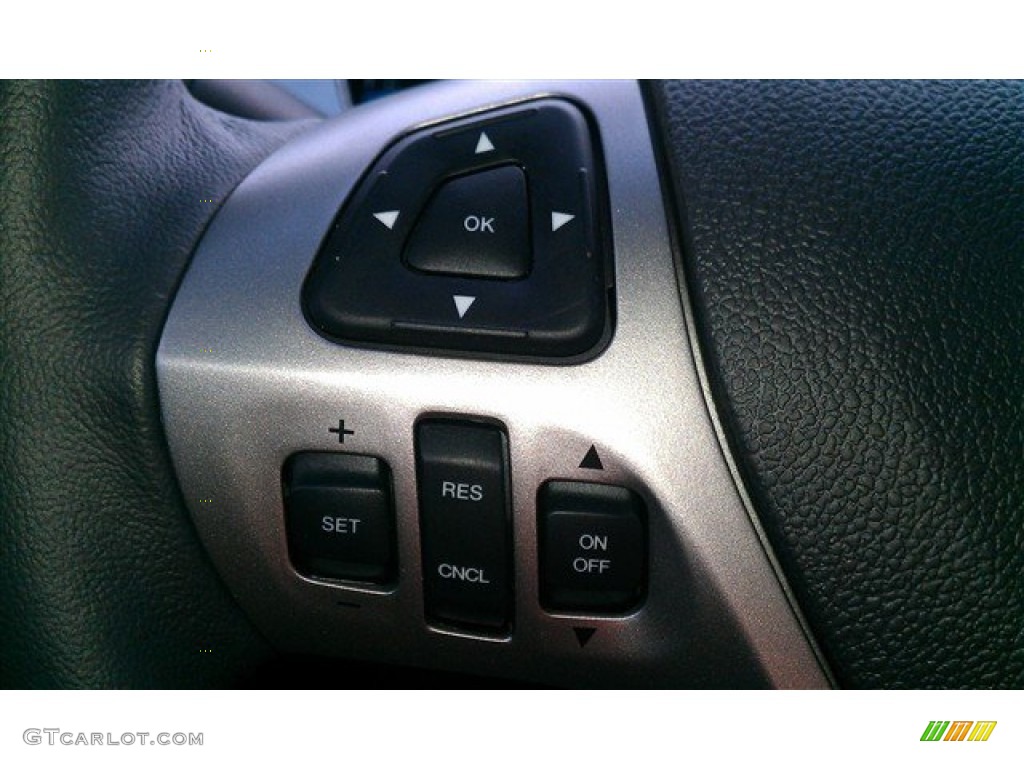 2015 Taurus SEL - Ingot Silver Metallic / Charcoal Black photo #22